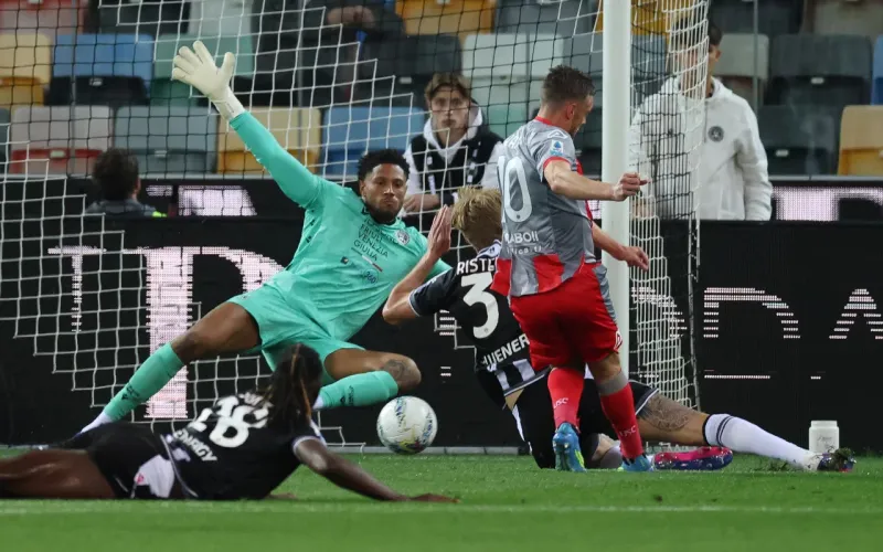 Serie A : Cremonese bat Udinese 1-0, Vardy marque