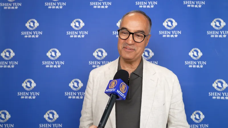 Un professeur d'ophtalmologie loue le spectacle de Shen Yun