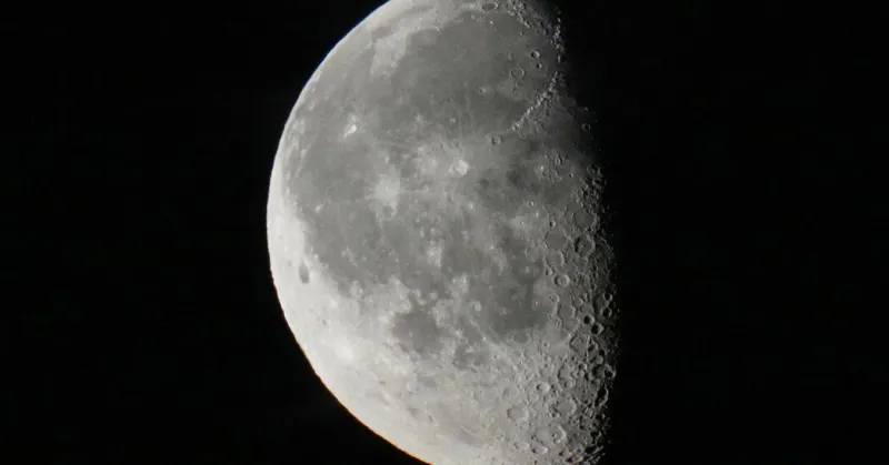 Un étage de fusée SpaceX s'écrase sur la Lune