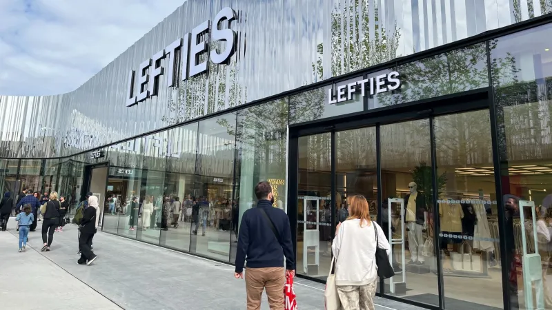 Lefties, la marque espagnole, ouvre son premier magasin en France