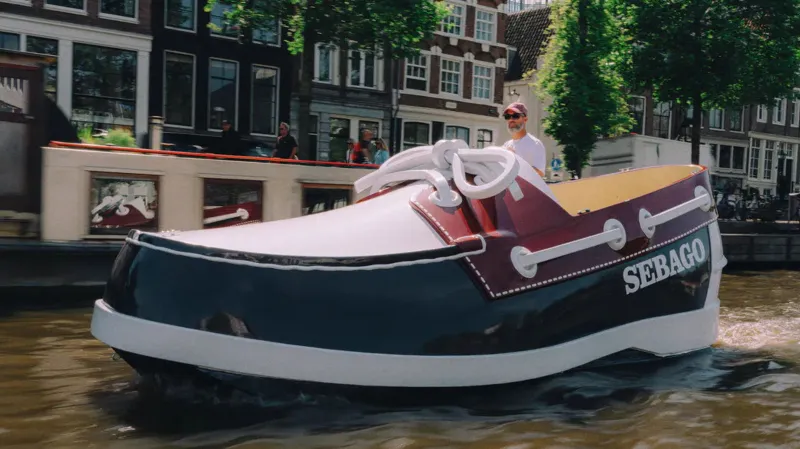 Sperry contre Sebago : La rivalité des chaussures bateau s'intensifie