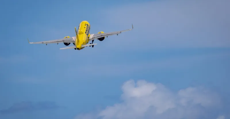 Spirit Airlines dépose son bilan, les opérations continuent
