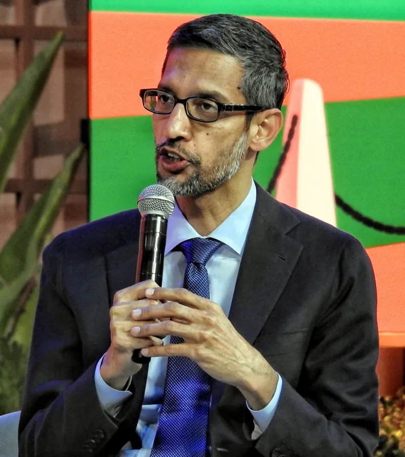 Des diplômés de Stanford quittent le discours de Sundar Pichai