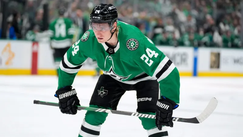 Hintz des Stars incertain pour le match 4 contre le Wild