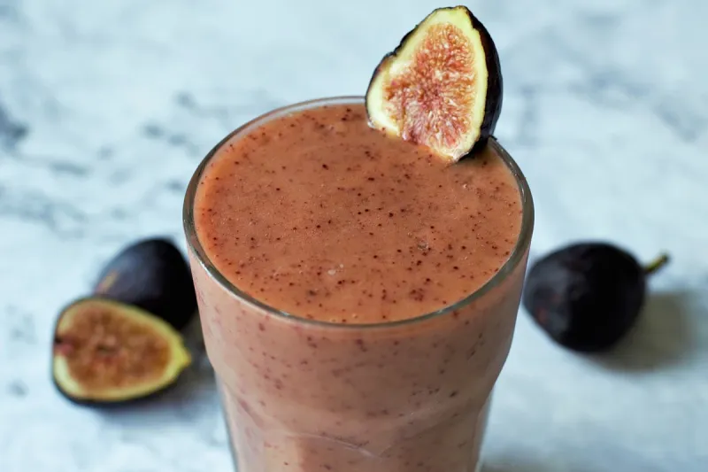 Restez hydraté : des boissons d'été plus saines