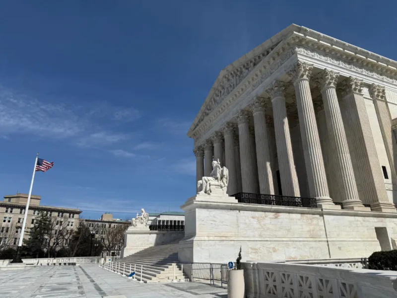 La Cour suprême donne raison à un centre anti-avortement dans une affaire de liberté d'expression