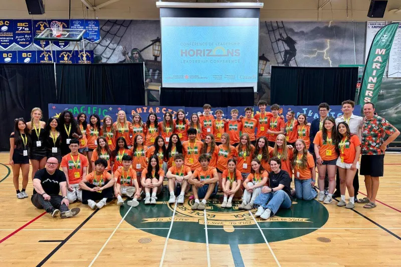 Conférence sur le leadership étudiant à Surrey