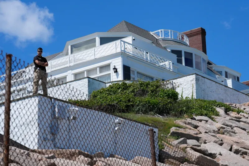 Une tente à Watch Hill relance les rumeurs de mariage de Swift