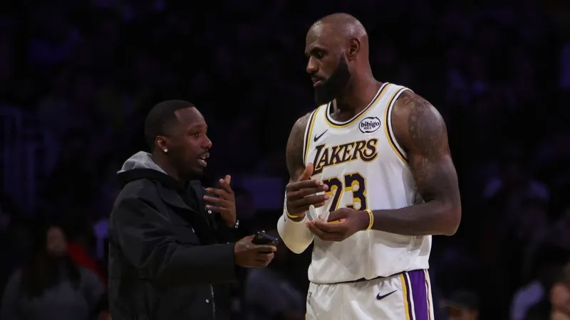 Des équipes envoient des notes vocales à LeBron James via Rich Paul
