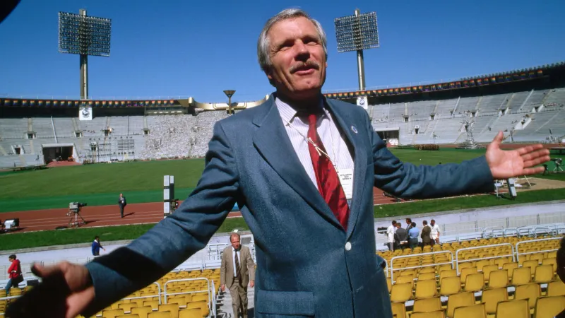 Ted Turner : d'étudiant expulsé à magnat des médias