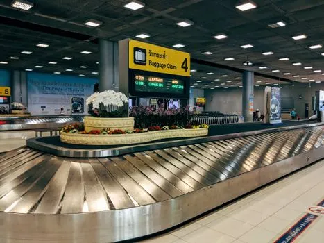 La Thaïlande met en quarantaine les arrivées de RDC sans symptômes