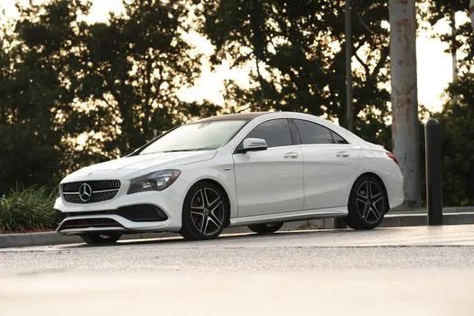Tim Lamb Group facilite la vente de Mercedes-Benz de Billings
