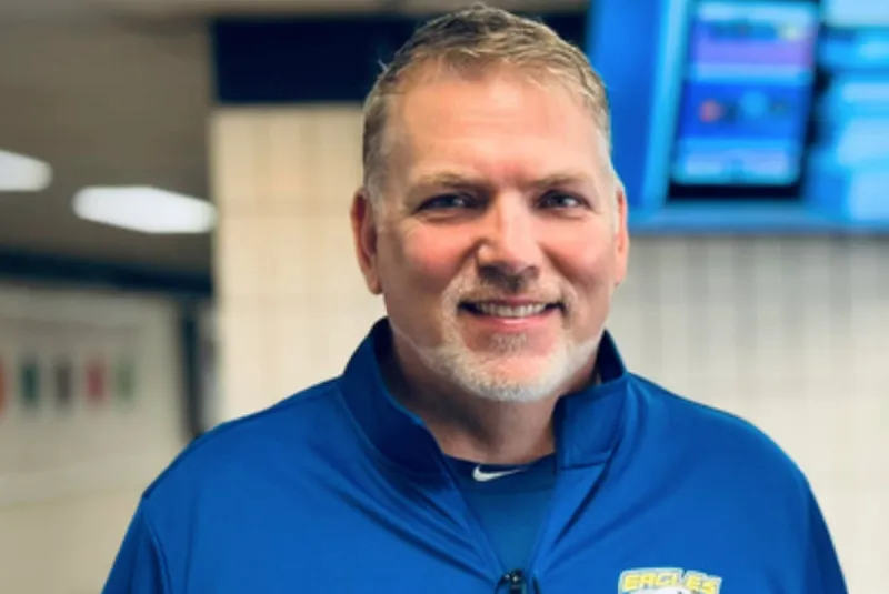 Tim Smith nommé nouvel entraîneur-chef des Bearcats de CBC à Abbotsford
