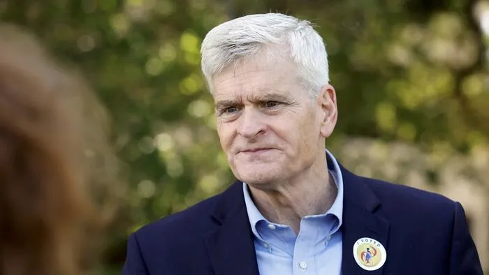 Un candidat soutenu par Trump bat Cassidy en primaire en Louisiane