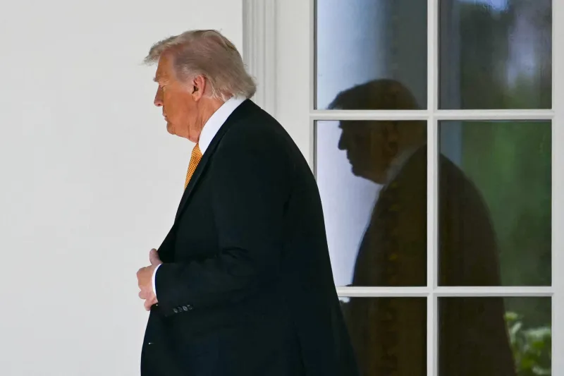 Trump suspend une frappe iranienne pour des pourparlers