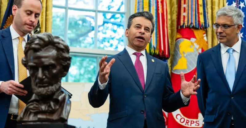 Trump envisage de limoger le commissaire de la FDA Marty Makary