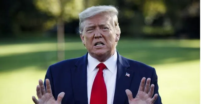 Trump : Pas de précipitation sur l'Iran, blocus maintenu