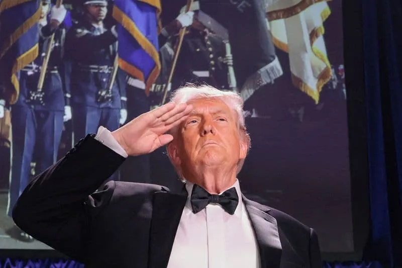 Trump en sécurité après incident au dîner, tireur arrêté