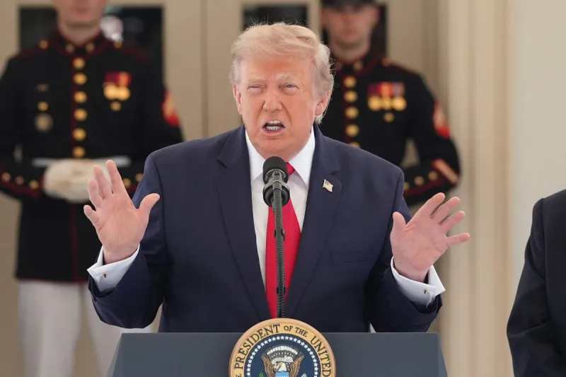 Trump Threatens Iran Civilian Targets, Strait Blockade Resumes