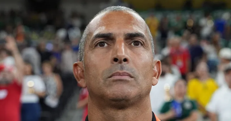 Tunisie : Lamouchi limogé après une défaite 5-1, Renard nommé