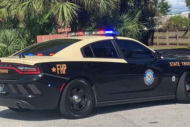 Deux blessés dans un accident dû à un pneu crevé à Sarasota