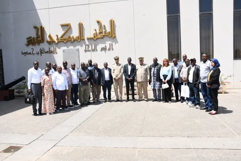 Délégation ougandaise visite le musée de l'armée algérienne