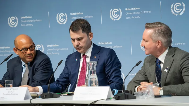 Négociations climat de l'ONU entravées par retards de visas et recul civique
