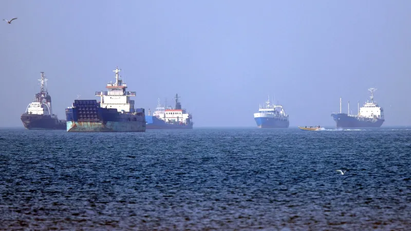 Les États-Unis suspendent leur mission à Hormuz pour un accord avec l'Iran