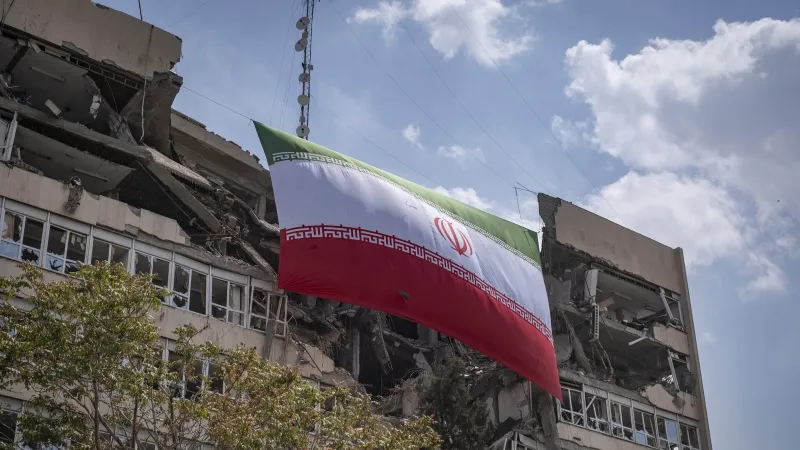 Les tensions entre les États-Unis et l'Iran s'intensifient alors que les pourparlers sur l'accord nucléaire sont au point mort