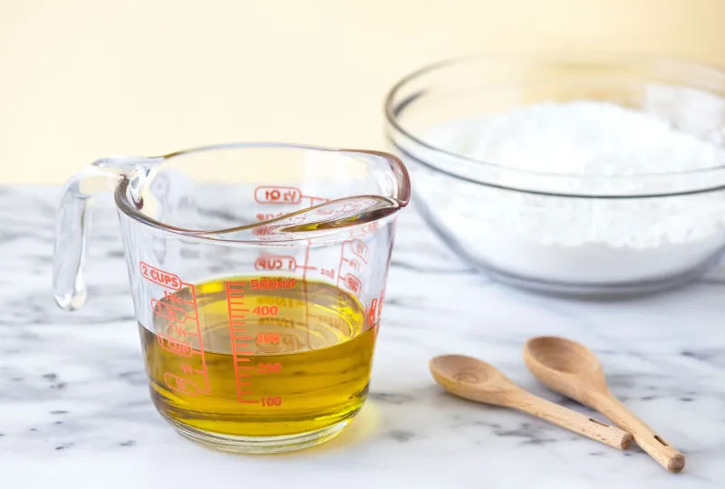 Utiliser l'huile d'olive en pâtisserie : astuces et faits