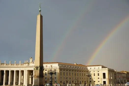 Le Vatican accuse l'UE de deux poids deux mesures sur la guerre