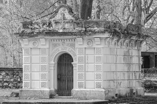 Bénévoles restaurent le cimetière Bethel