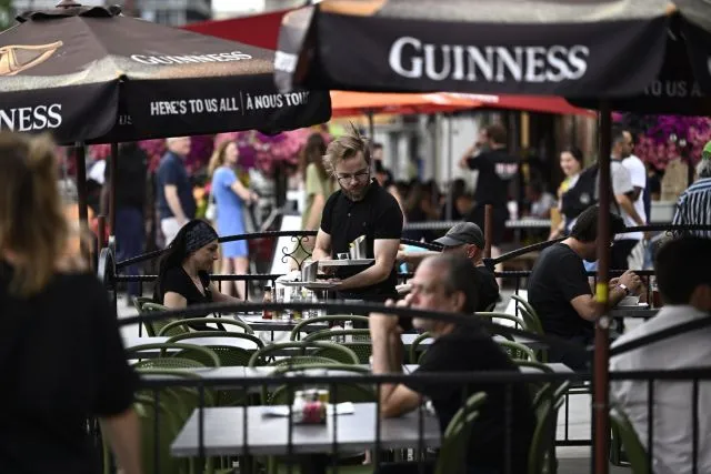 Marché estival de l'emploi tendu pour les jeunes : conseils